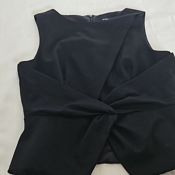 Marciano Twist Wrap Peek-A-Boo Top Black Medium - Picture 16 of 16